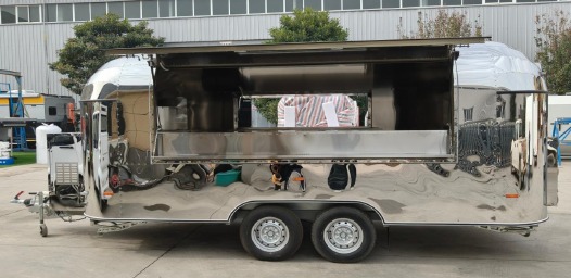 5.5m stainless steel food trailer